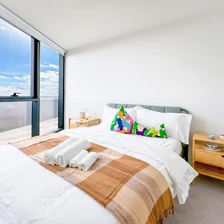 Modern 2B Apt Bayviews*Pool*Gym Melbourne Exterior photo