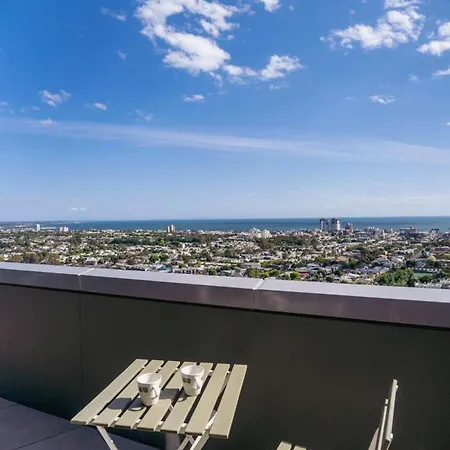 Modern 2B Apt Bayviews*Pool*Gym Melbourne Exterior photo