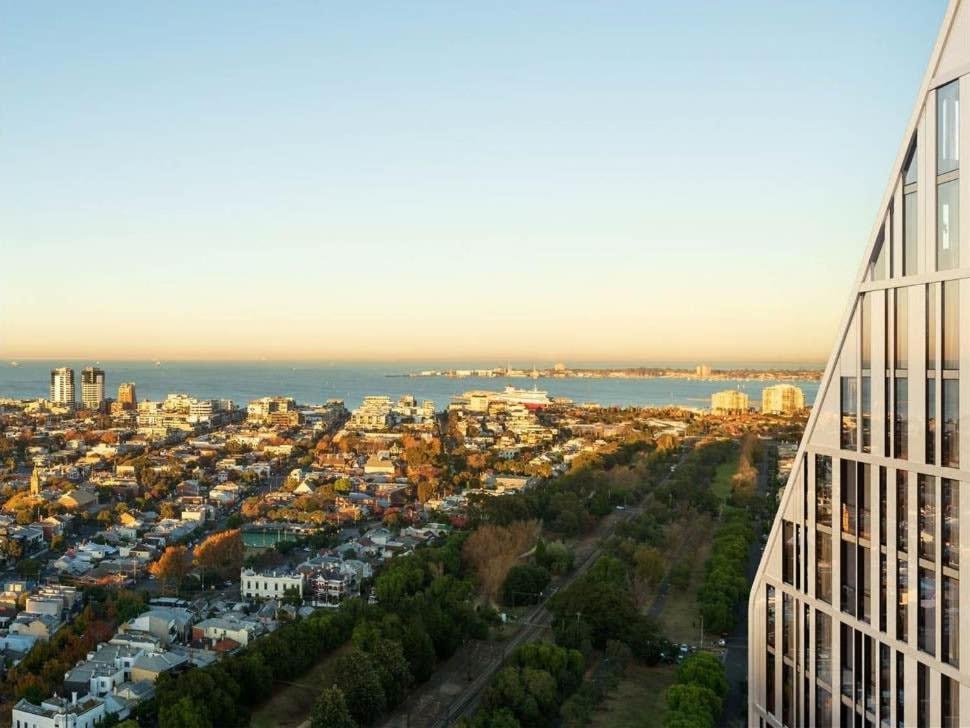 Modern 2b Bayviews*pool*gym *