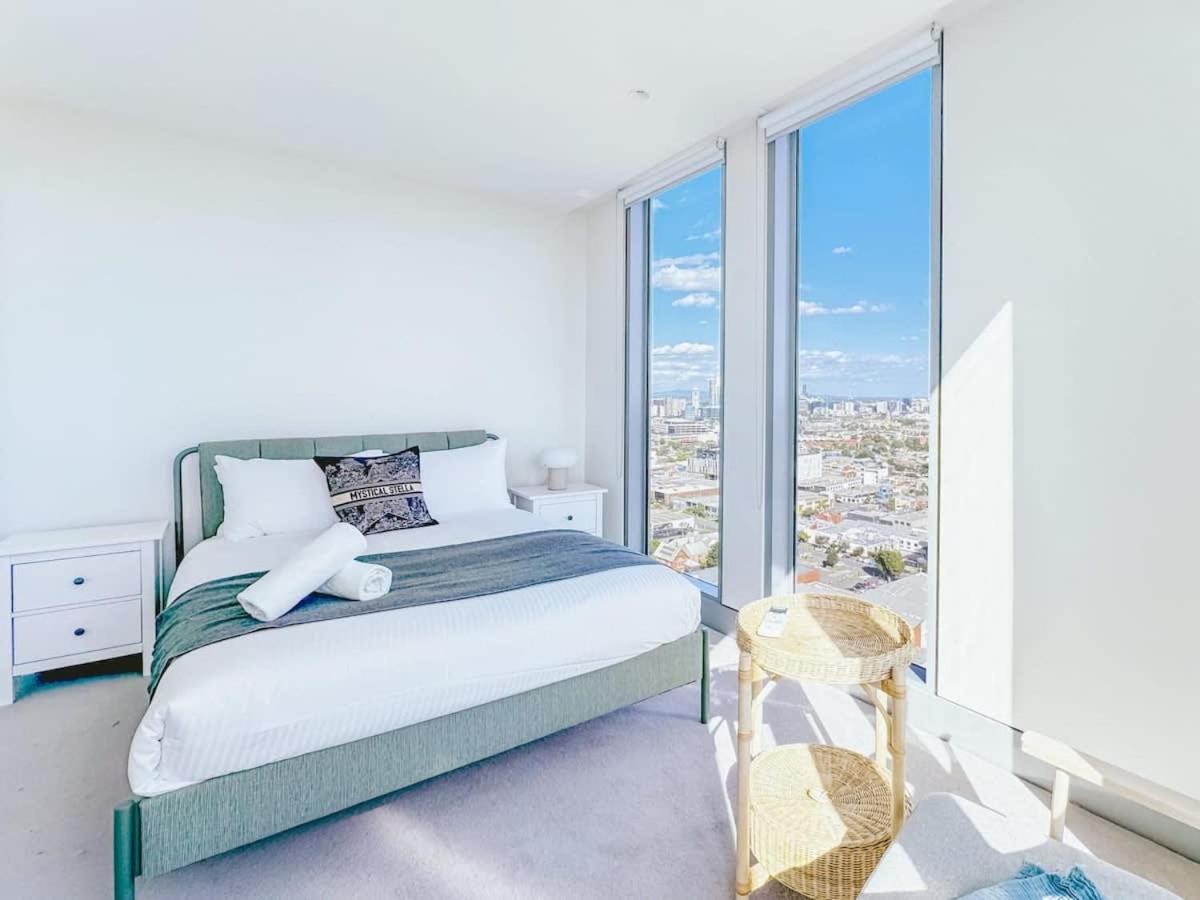Modern 2b Bayviews*pool*gym *